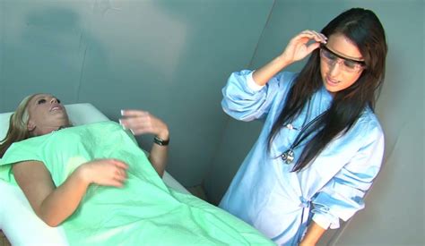 Kinky Nurse Examines Tight Pussy Of Ashleigh Embers At The Medical