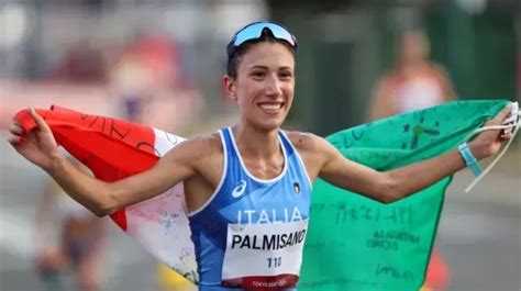italian antonella palmisano won  olympic title   km walk  tokyo  femi sports