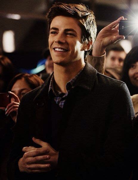 Doesn T Grant Gustin Have Just The Sweetest Smile Grant