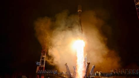 russia launches 1st soyuz rocket since failed launch of astronauts