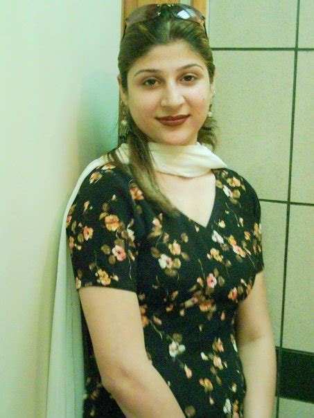 Pakistani Girl Sajjal Zahra Picture Download Bokep