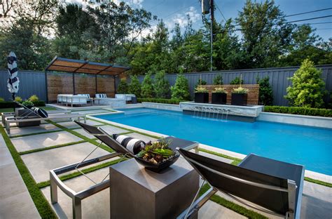 lansdowne modern swimming pool outdoor living modern pool dallas  randy angell