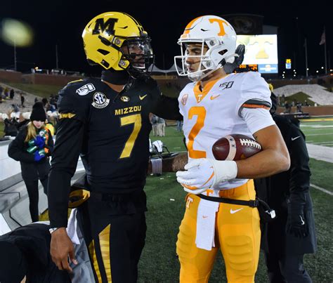 tennessee football  obstacles vols overcame  win  missouri tigers