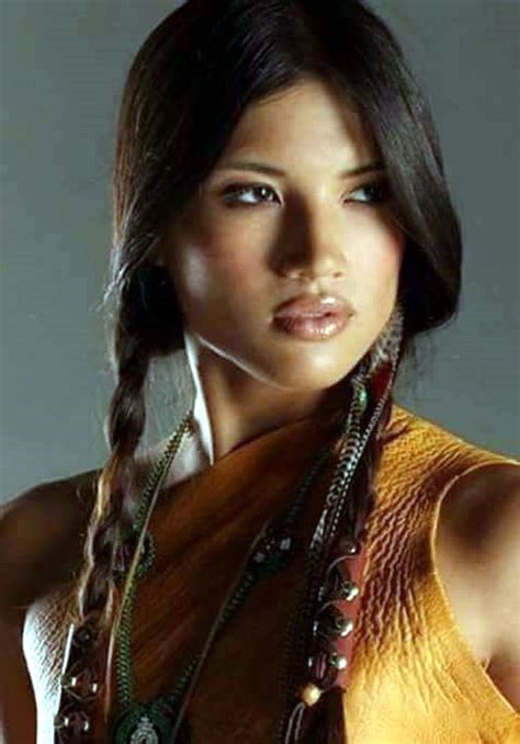Beautiful Native American Woman Play Beautiful Old Native American