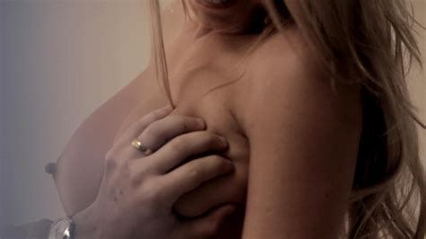 Nude Video Celebs Mindy Robinson Nude S Vhs 2013