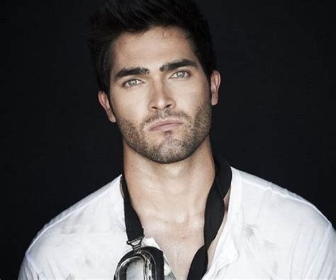 tyler lee hoechlin biography facts childhood family life achievements