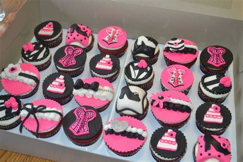 bachelorette cupcakes my cakes and cupcakes pinterest