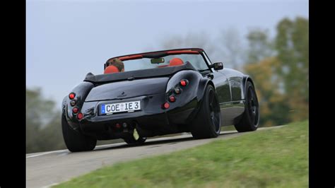 wiesmann roadster mf im test schwarz fahren mit bmw  technik auto motor und sport