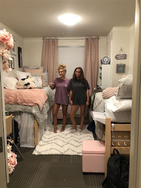 pin by serenity thompson on dorm in 2019 pink dorm rooms dorm room designs dorm room