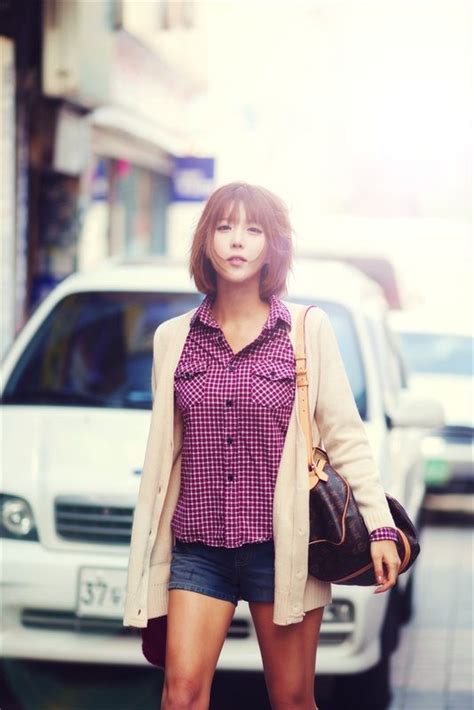 Ảnh Girl Xinh Heo Yoon Mi Ngoài đường Phố Hàn Quốc