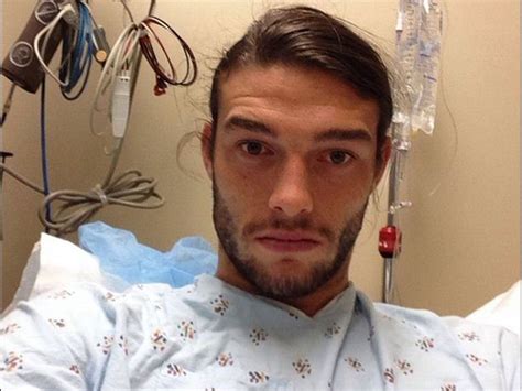 Andy Carroll Injury West Ham Striker Posts Pre Surgery Selfie As He