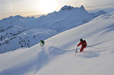 ski ride mit skiern quer durch vorarlberg von nord nach sued