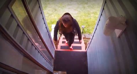 Man’s Tired Of Criminals Stealing His Mail So He Sets Up