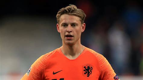 frenkie de jong man utd hopes  devastating final blow  report lists  reasons  hes