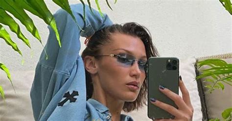 Peek A Boo Bella Hadid Shows Off ~assets~ In Tropical Topless Selfie