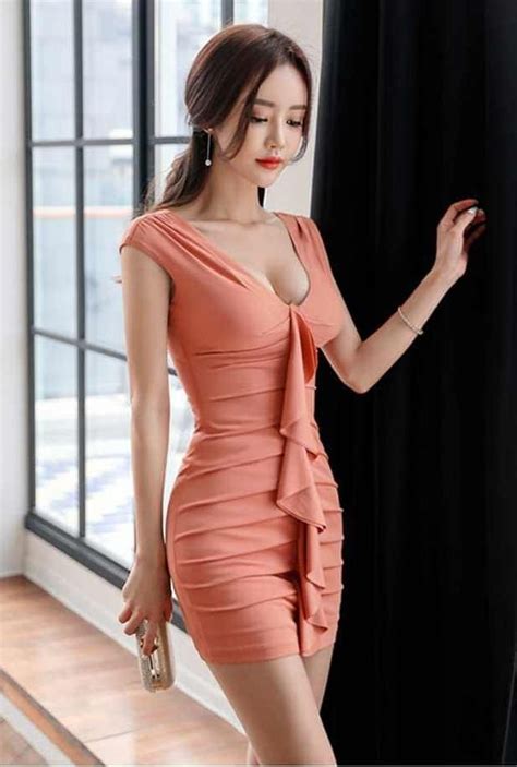 Pin By Miguel Van Helzig On い Caressable Korean Beauty Girl Fashion