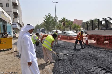 جريدة الرياض 100 مليون ريال تكلفة إعادة تأهيل الشوارع المتضررة