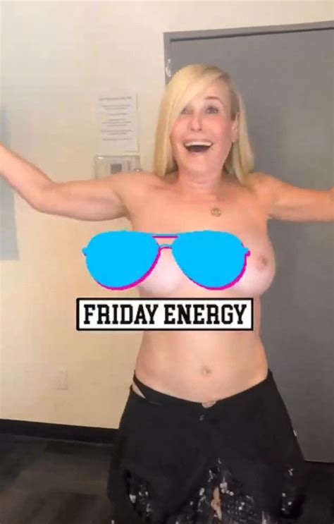 chelsea handler tits fappening exhibited pics the