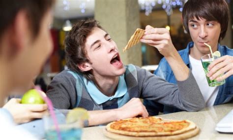 9 Colleges Near Tasty Pizzerias