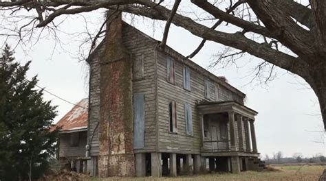 abandoned plantation house  north carolina