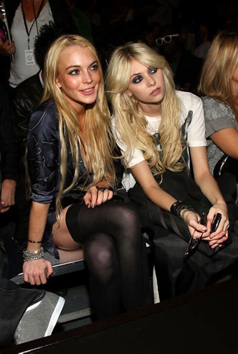 lindsay lohan takes taylor momsen under her wings this can not end well