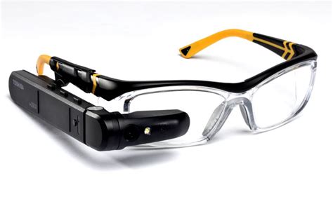 toshiba unveils  windows based dynaedge ar smart glasses