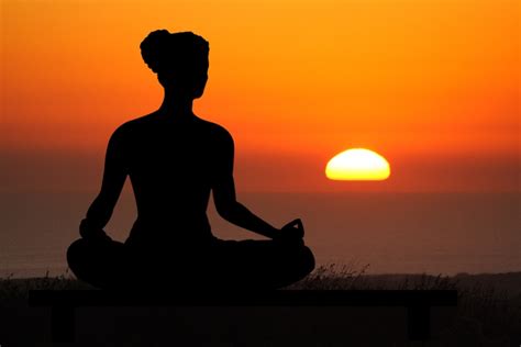 yoga yoga sunset