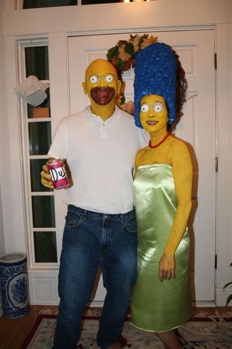 marge and homer simpson famous halloween couples costume