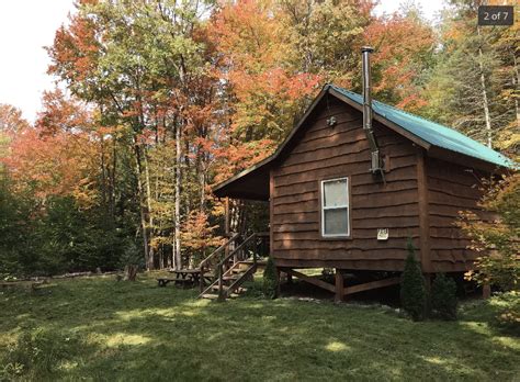 ny log cabin  sale   acres   market country life dreams