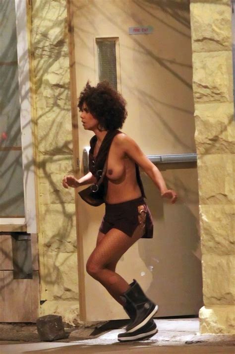 halle berry nude photos exhibited unseen and videos the fappening