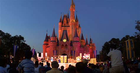 walt disney world disneyland hike prices