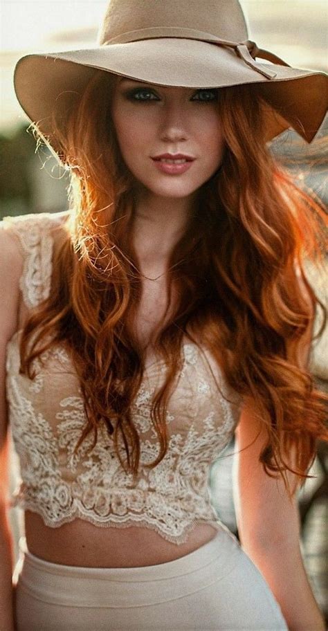 Pin By Fred Kahl On Red Heads Red Hair Woman Stunning Redhead