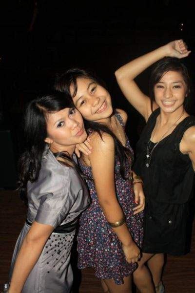 galeri video nikita willy on night party with friends