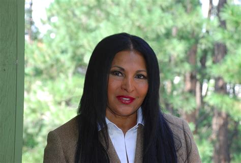 After A Life Of Ups And Downs Things Seem Just Right For Pam Grier