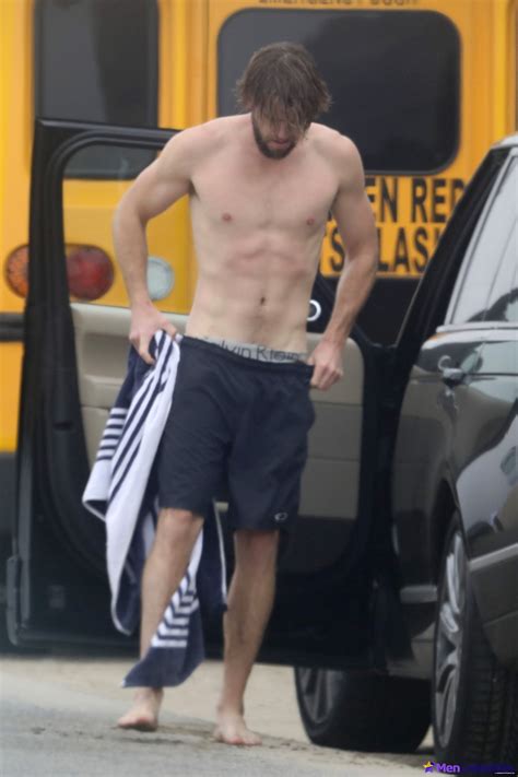 Liam Hemsworth Nude Sex And Underwear Movie Scenes Men