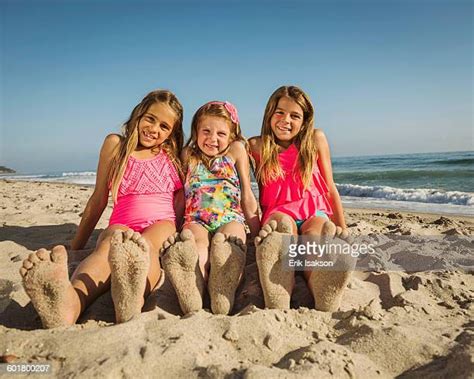 barefoot preteen sisters bildbanksfoton och bilder getty images