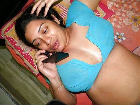 Telugu Aunty Nivetha Hot Photos All In One Place