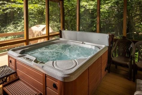 Relax In A Hot Tub At An Illinois Cabin Surrounded By Nature