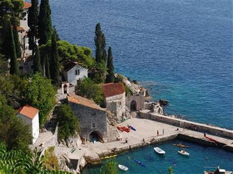 trsteno croatia tourist guides  vacation  croatia