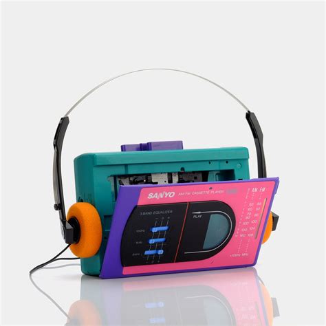 sanyo mgr amfm portable cassette player retrospekt