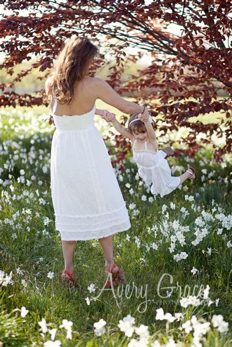 mom and daughter matching outfits