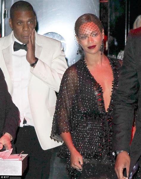 Caught On Tape Jay Z Physically Attacked By Beyonces
