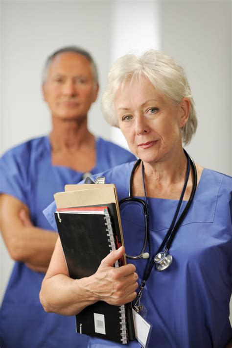 managing and sustaining an aging nursing workforce