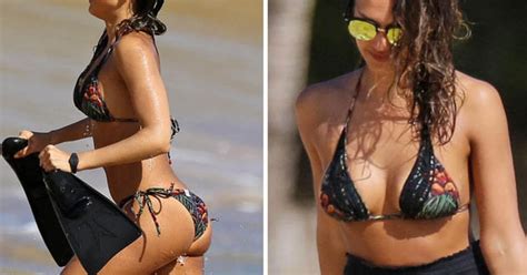 Jessica Alba Gets Her Baywatch On As She Flaunts Banging Booty At The