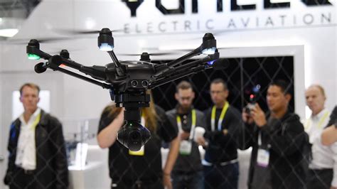 heres  ces  guide  drones  drone girl