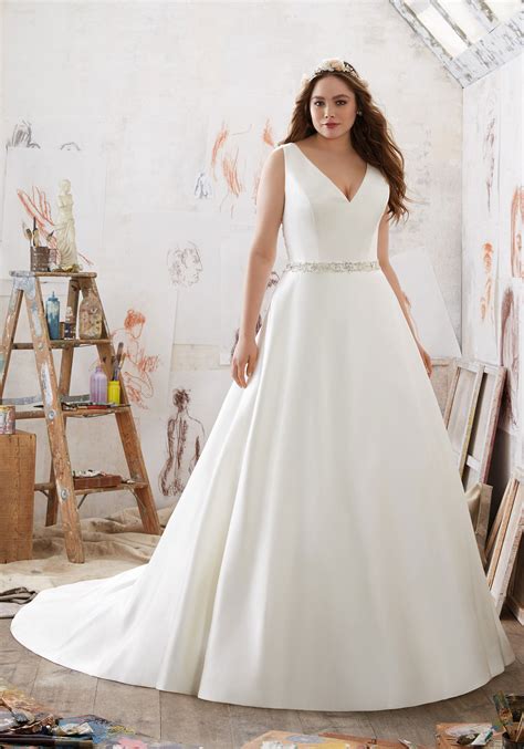 40 stylish wedding dresses for plus size women 2023 plus size women