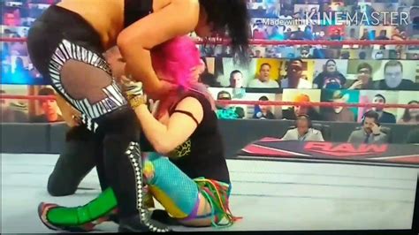 Asuka Gets Her Tooth Knocked Out By Shayna Nasty Injury Raw Botch