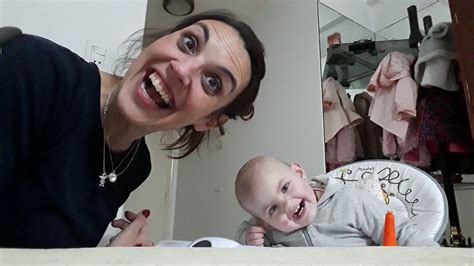 A Comer La Papa Angelina Madre Mamá Bebe Hija