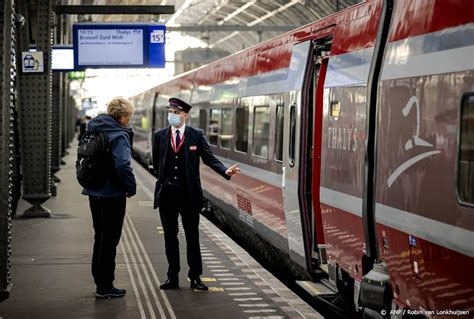 treinen thalys komen geleidelijk weer op gang na botsing met dier nieuwsnl