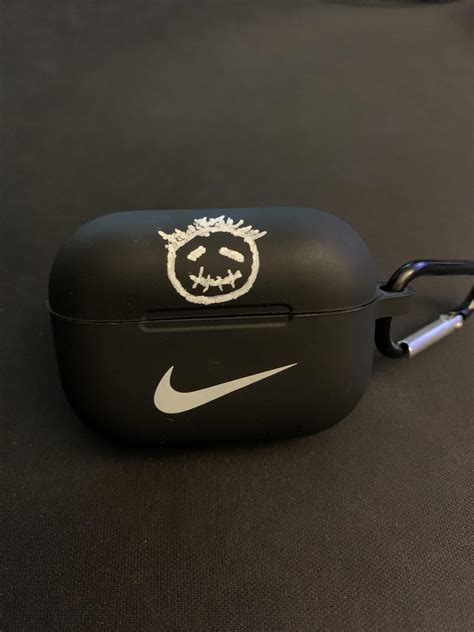 drew   airpods nike case  sharpie yall  whats  rtravisscott